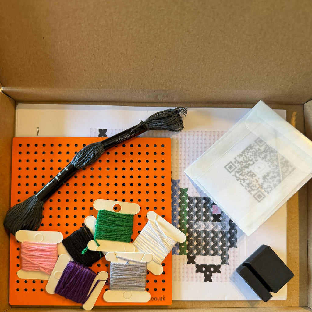 Pigeon Wooden Stitch Kit